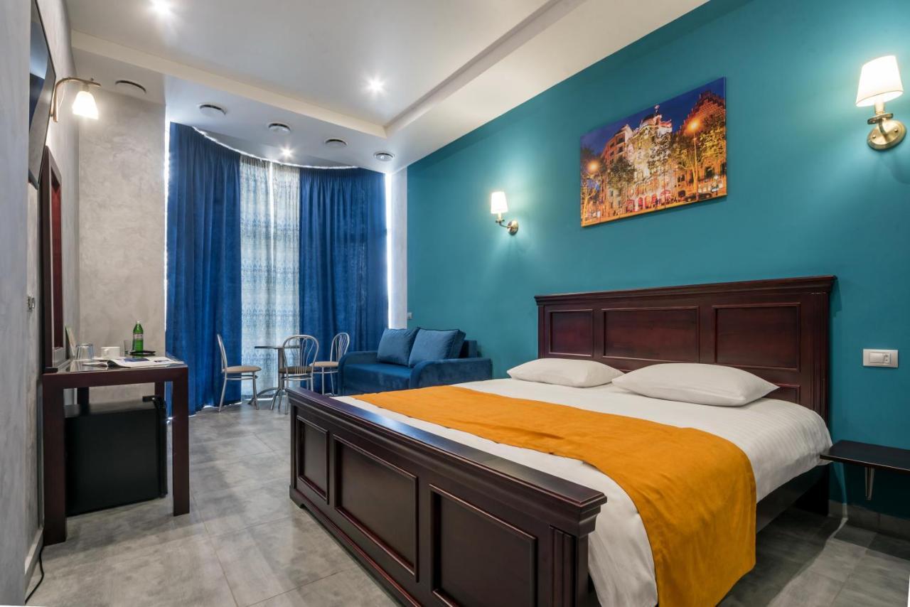 Gaudi stylish hotel Odessa Esterno foto