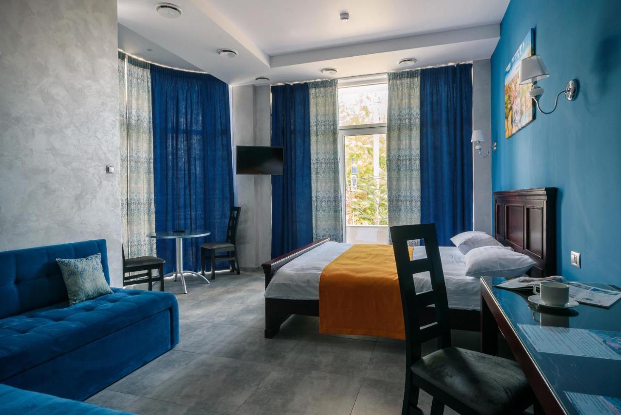 Gaudi stylish hotel Odessa Esterno foto