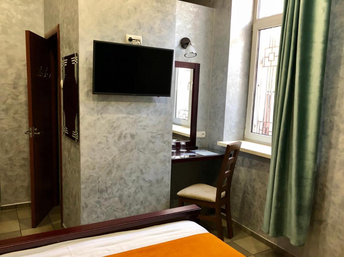 Gaudi stylish hotel Odessa Esterno foto