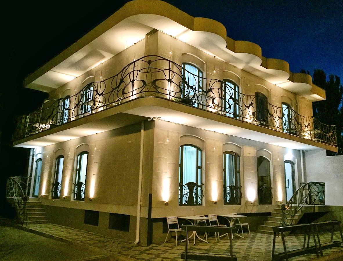 Gaudi stylish hotel Odessa Esterno foto